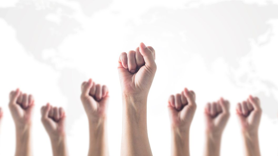 1 Mayıs Emek ve Dayanışma Günü resmi tatil olarak kabul ediliyor - 1. Resim