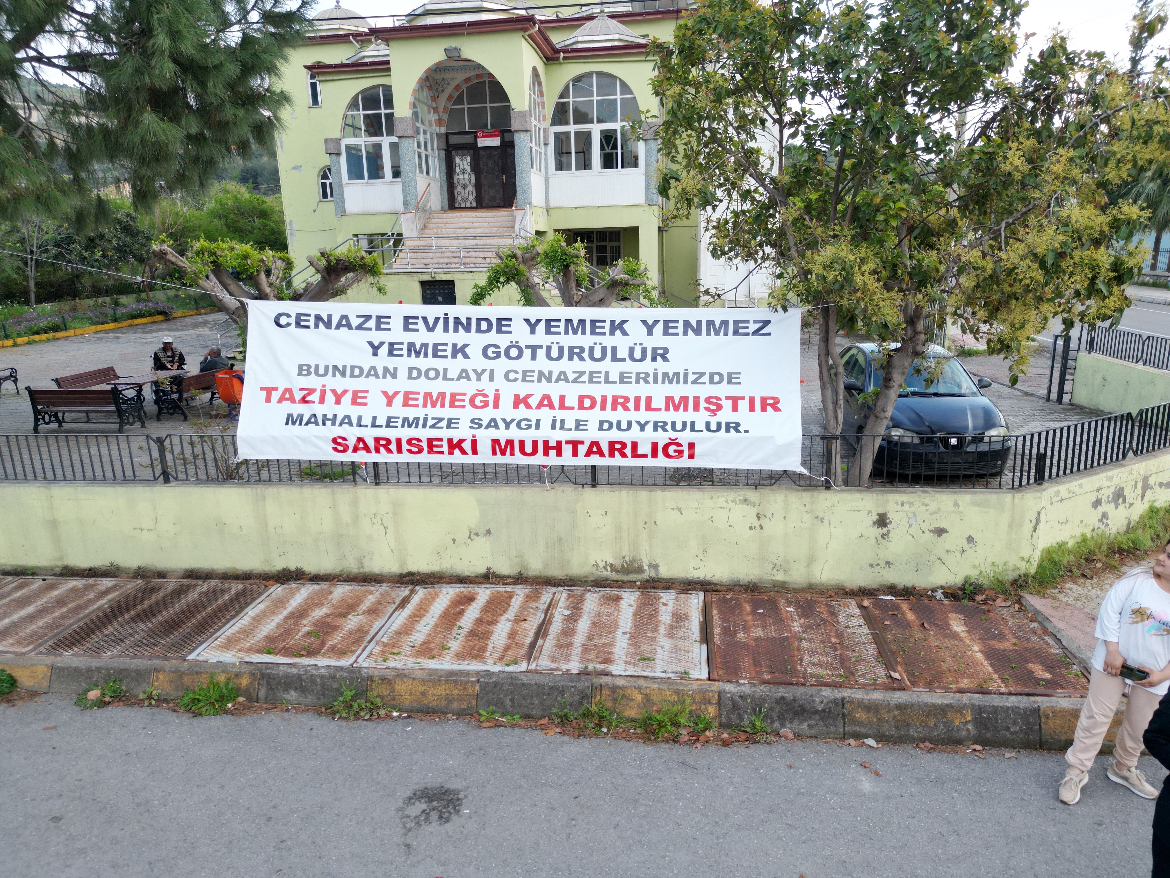 Göreve gelen muhtarın ilk işi cenaze yemeğini kaldırmak oldu Göreve gelen muhtarın ilk işi cenaze yemeğini kaldırmak oldu - 1. Resim