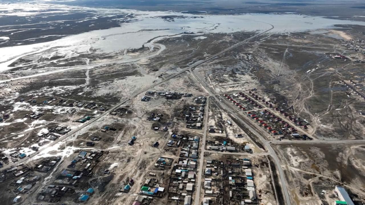 Karların erimesiyle vuran sel: Kazakistan&#039;da 99 bin kişi tahliye edildi