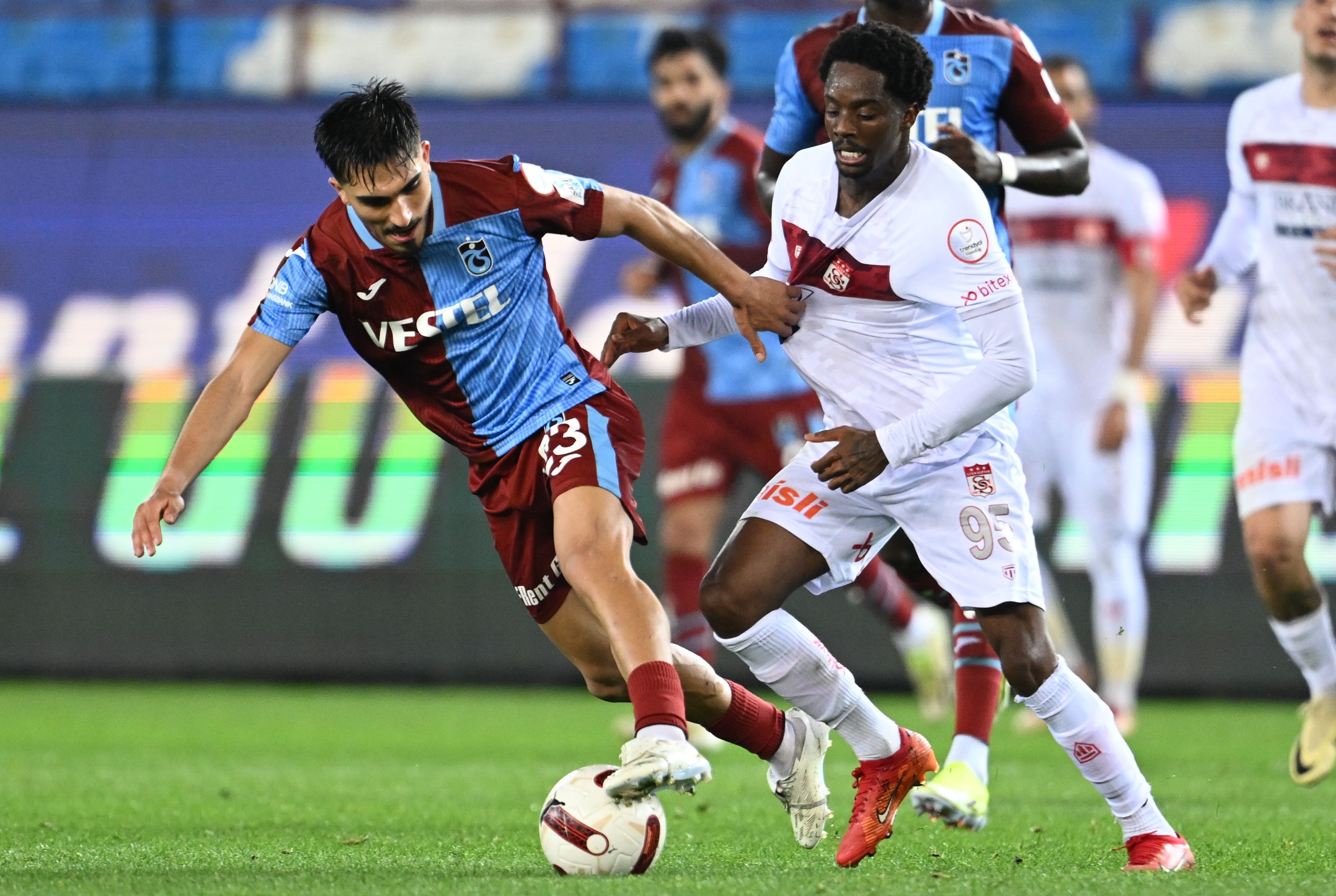 Sivasspor, Trabzonspor'u tek golle yıktı Sivasspor, Trabzonspor'u tek golle yıktı - 1. Resim