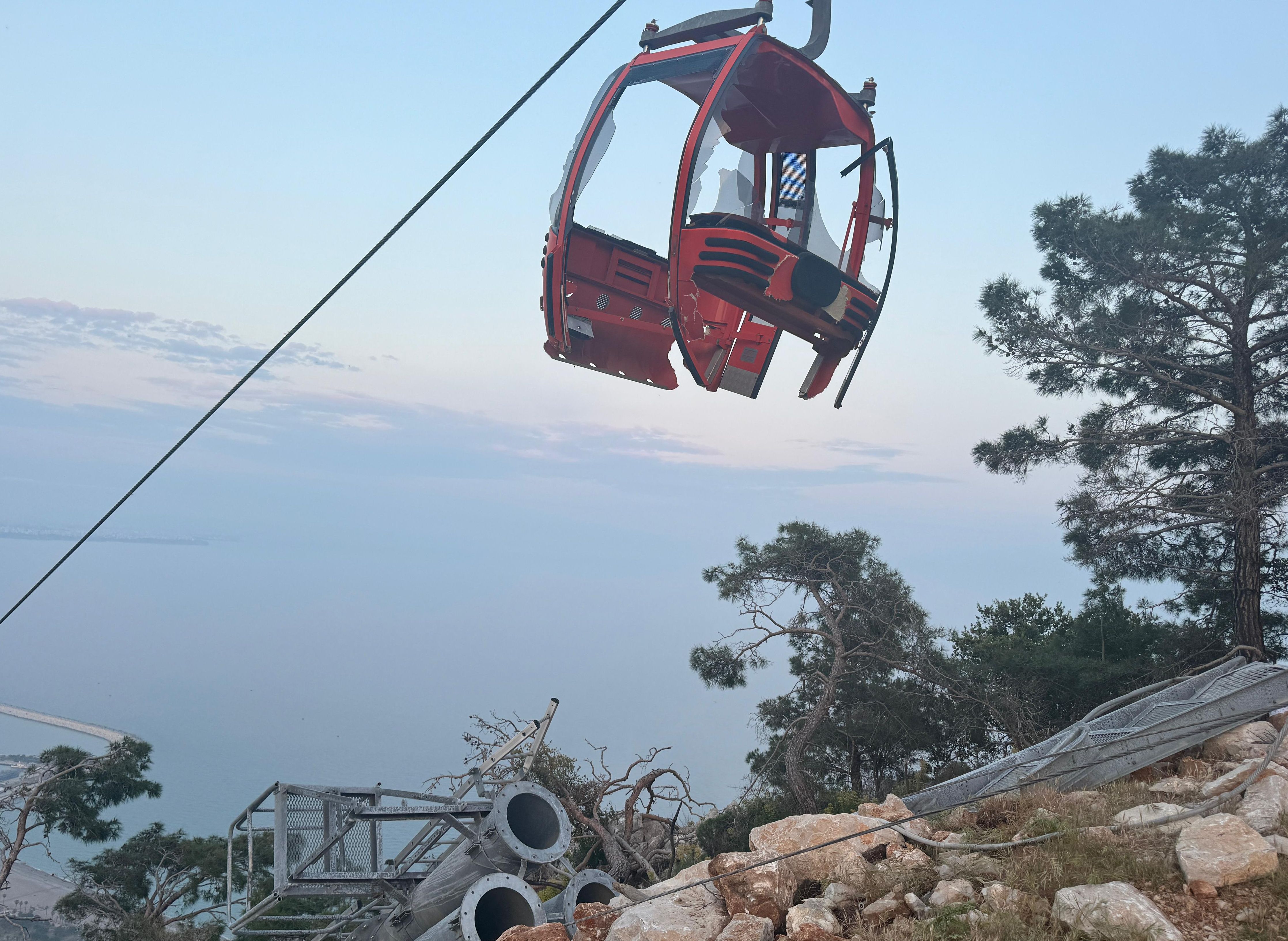 Antalya'da 23 saatlik teleferik operasyonu! 1 kişi öldü, 10 kişi yaralandı, 174 kişi kurtarıldı - 3. Resim