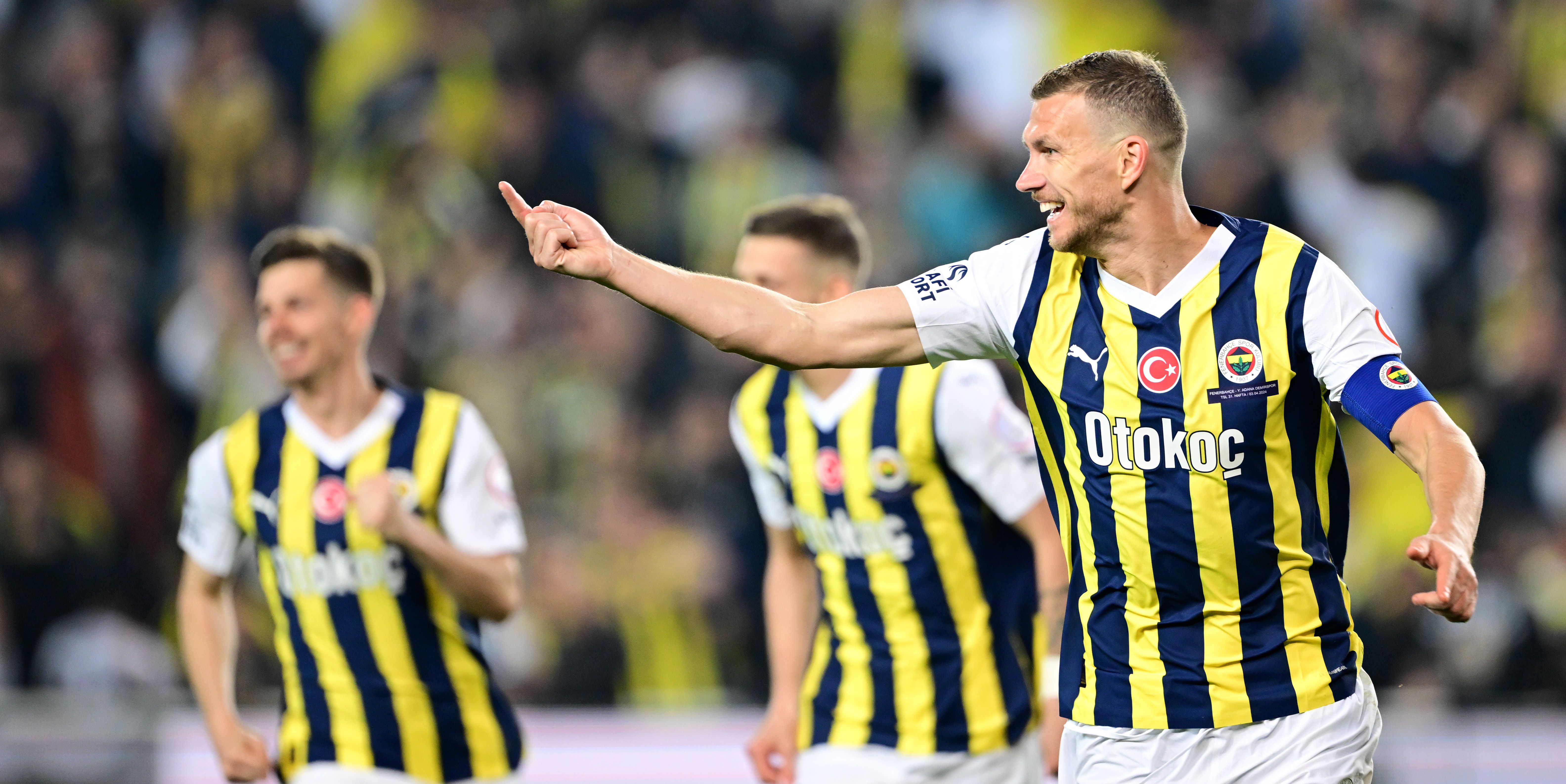 Bu işte bir sakatlık var! Fenerbahçe'de sağlık ekibi yine hedef tahtasında Bu işte bir sakatlık var! Fenerbahçe'de sağlık ekibi yine hedef tahtasında - 1. Resim