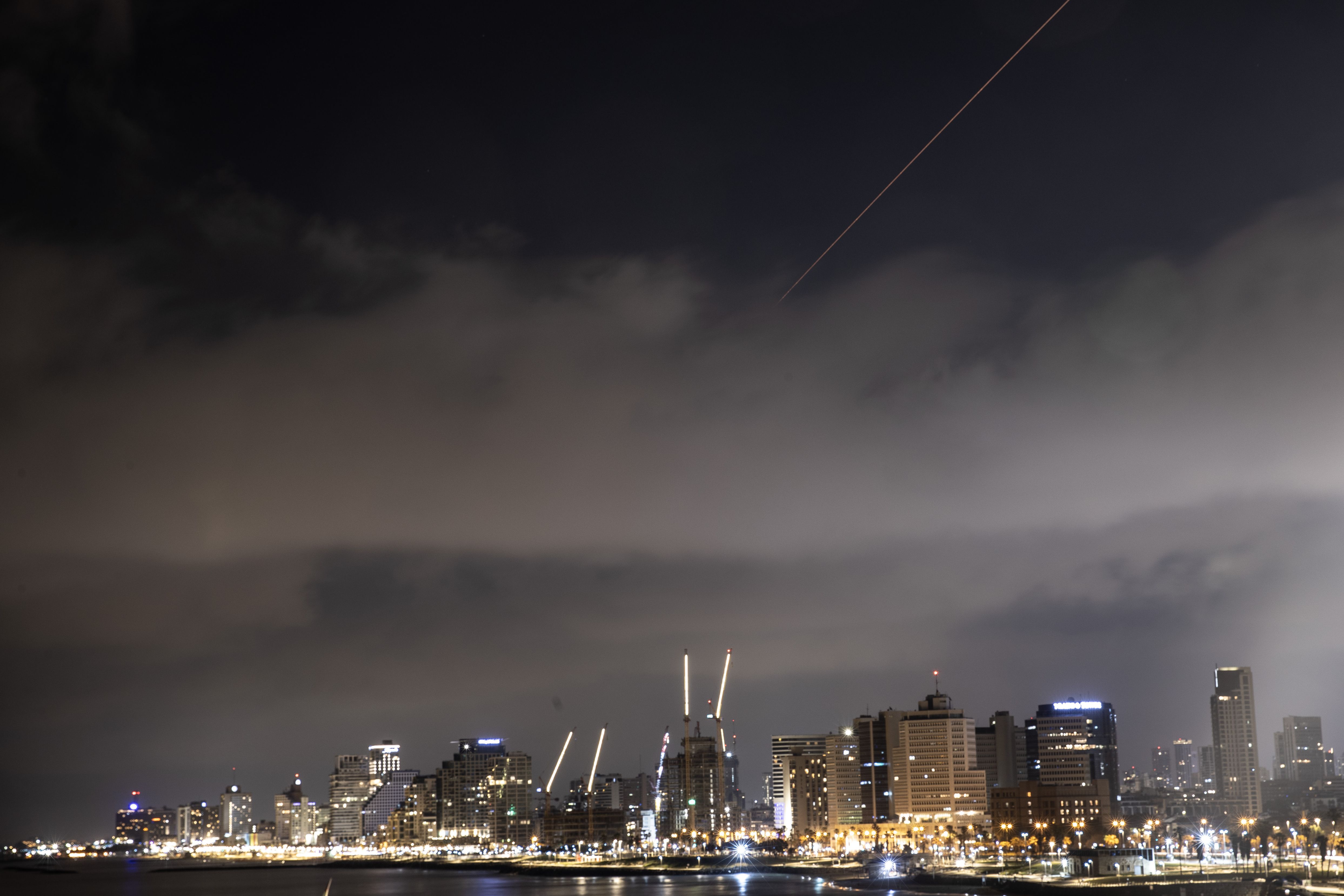 İran 'mesele sonuçlanmıştır' diyerek duyurdu: Meşru müdafaa hakkımızı kullandık İran 'mesele sonuçlanmıştır' diyerek duyurdu: Meşru müdafaa hakkımızı kullandık - 1. Resim
