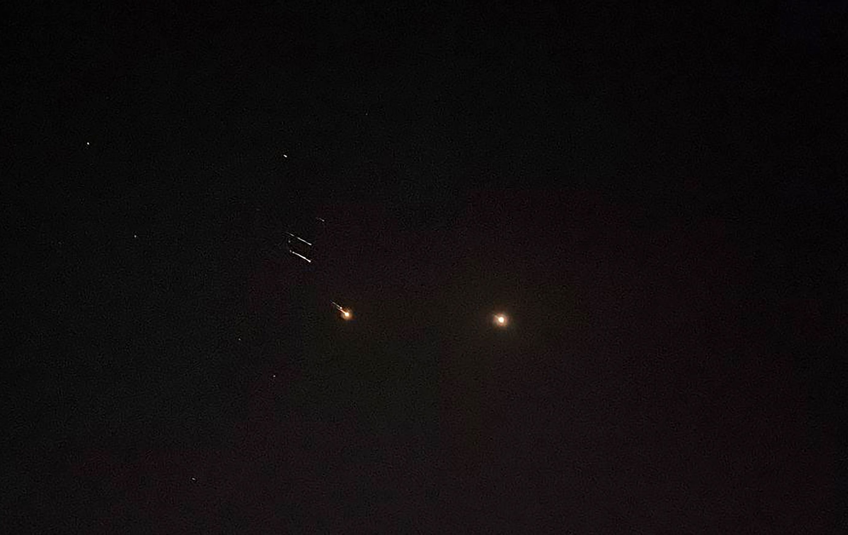 İsrail'e İHA'larla saldıran İran'a dünyadan kınama! 'Durum endişe verici' - 2. Resim