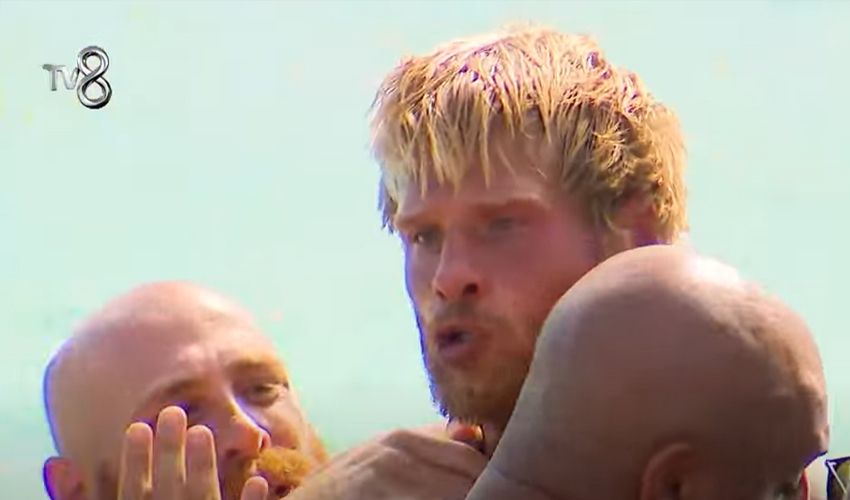 Survivor All Star’da rekor ceza! Küfür eden Yunus Emre'ye kesilen fatura ağır oldu Survivor All Star’da rekor ceza! Küfür eden Yunus Emre'ye kesilen fatura ağır oldu - 2. Resim