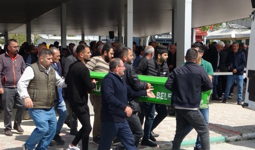 Tartışma cinayetle bitti! Kocasını sırtından bıçaklayarak öldürdü - 2. Resim