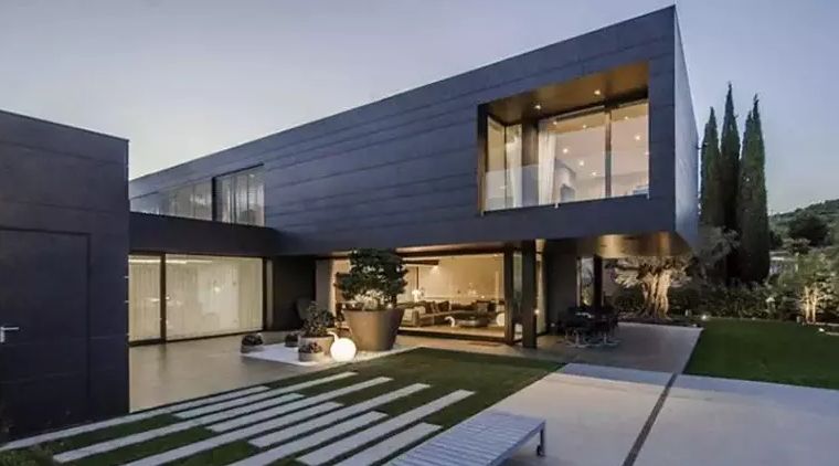 Arda Turan'dan şikayetçi oldular! Akıllara zarar iddialar:  Arda Turan'dan şikayetçi oldular! Akıllara zarar iddialar: