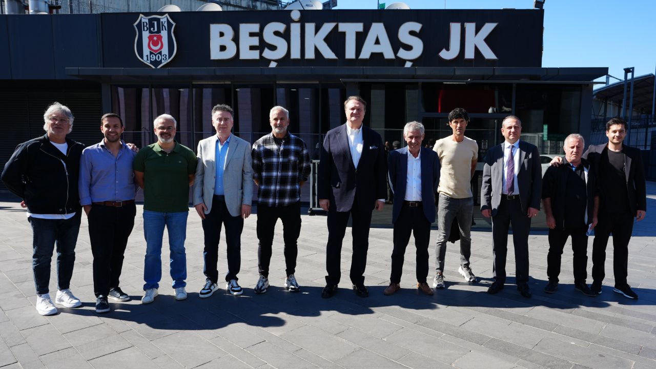Beşiktaş'tan Fernando Santos'a şık veda! Son sözleri taraftarları duygulandırdı Beşiktaş'tan Fernando Santos'a şık veda! Son sözleri taraftarları duygulandırdı - 2. Resim