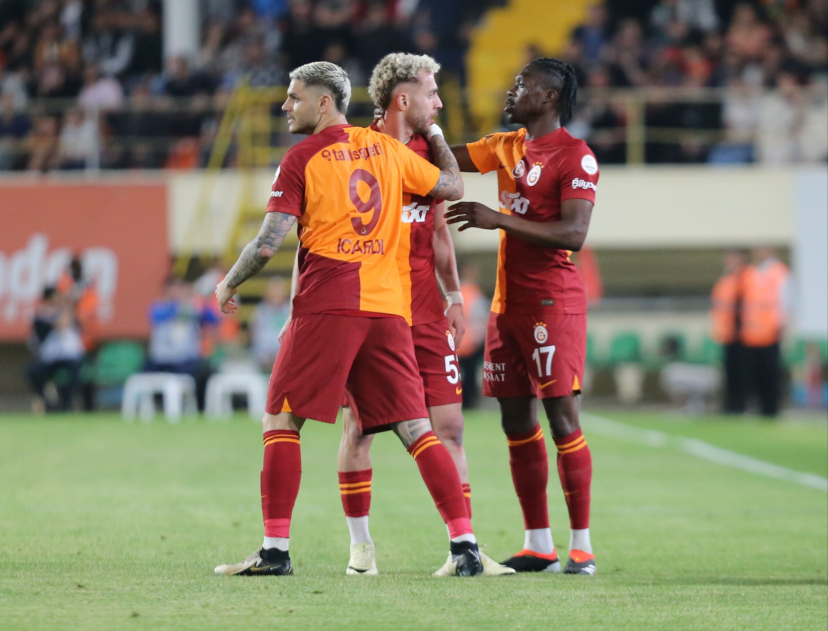 Galatasaray, Alanyaspor'u farklı geçti! Maçın yıldızı Barış Alper Yılmaz'dan Mbappe golü - 1. Resim