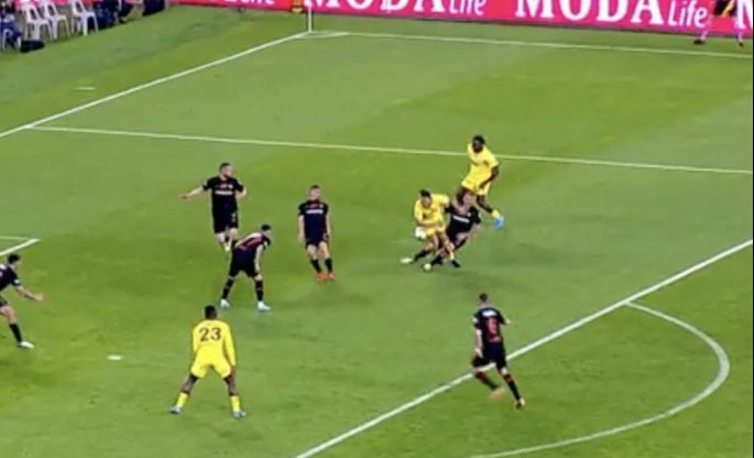 Karagümrük-Fenerbahçe maçına yabancı VAR hakemi damgası! Bir penaltı, bir penaltı iptali, hakeme... Karagümrük-Fenerbahçe maçına yabancı VAR hakemi damgası! Bir penaltı, bir penaltı iptali, hakeme... - 3. Resim