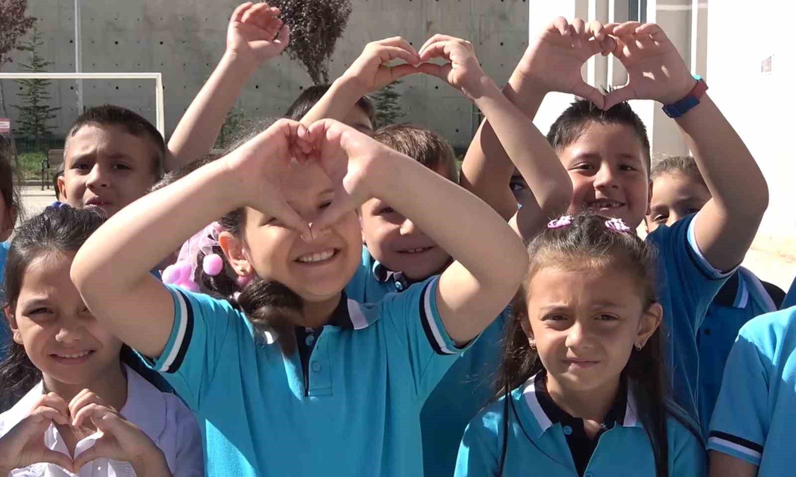 Okullar 14 Haziran 2024 tarihinde kapanacak yaz tatiline 60 gün kaldı Okullar 14 Haziran 2024 tarihinde kapanacak yaz tatiline 60 gün kaldı - 1. Resim