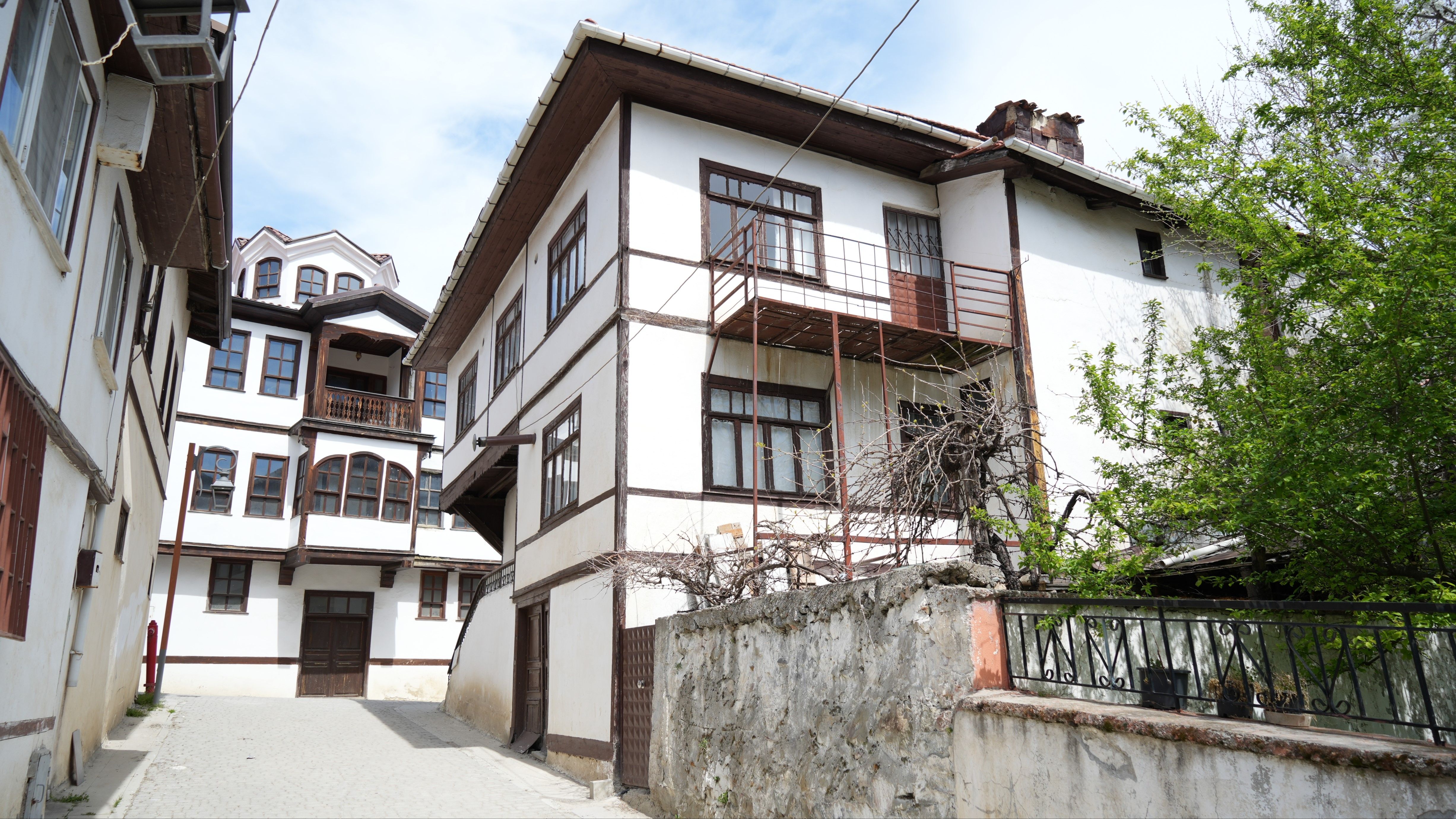 Osmanlının ilk fethettiği topraklardaki evler restore edilmeyi bekliyor! Osmanlının ilk fethettiği topraklardaki evler restore edilmeyi bekliyor! - 1. Resim