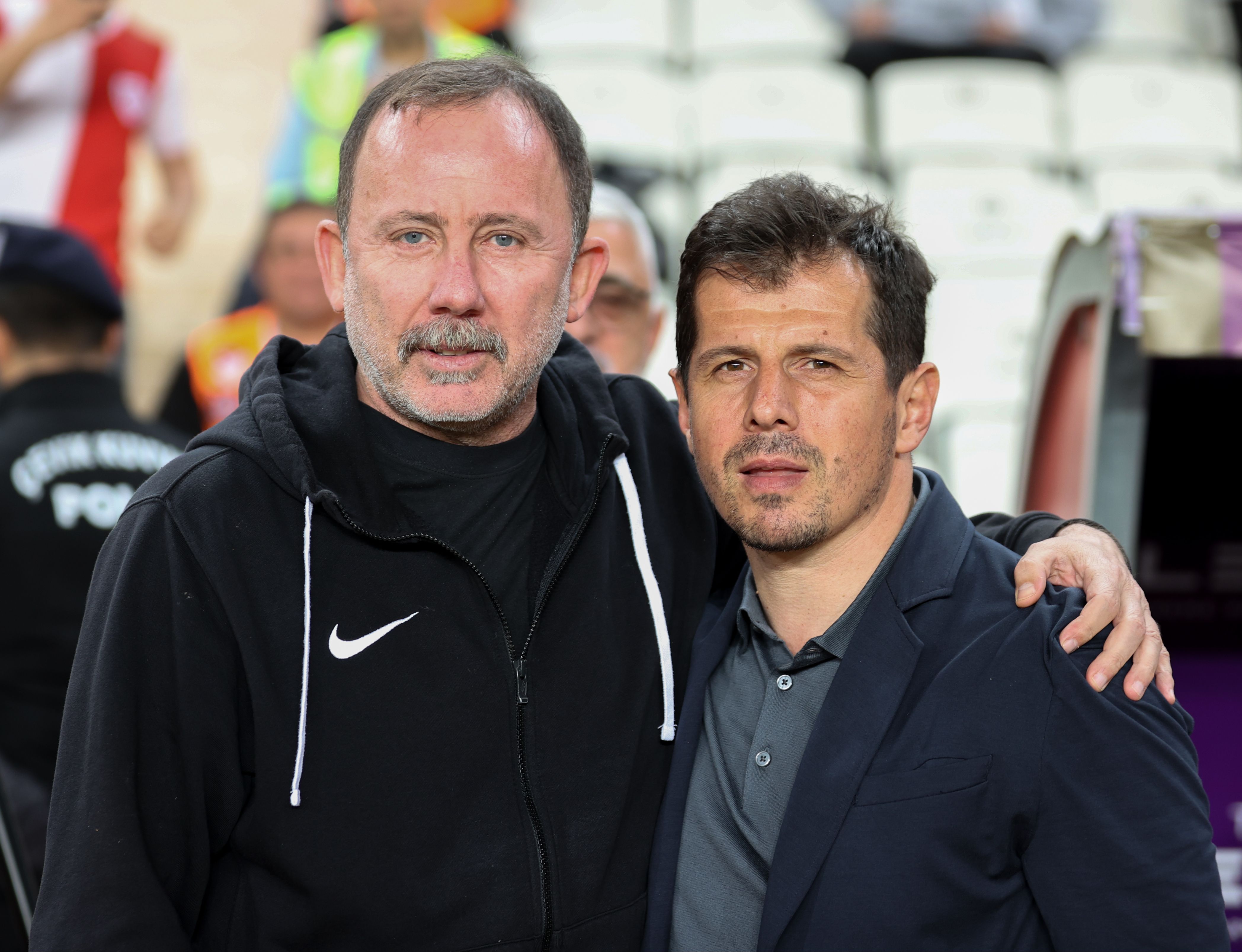 Beşiktaş'tan Sergen Yalçın açıklaması! Samet Aybaba'dan yeşil ışık Beşiktaş'tan Sergen Yalçın açıklaması! Samet Aybaba'dan yeşil ışık - 1. Resim