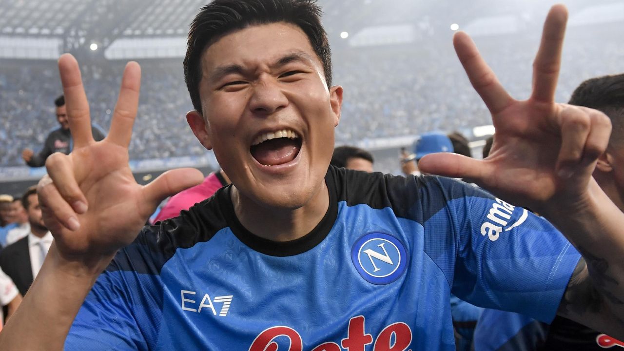 Kim Min - Jae geri dönüyor! Bayern Münih 50 milyon euro ödemişti - 1. Resim