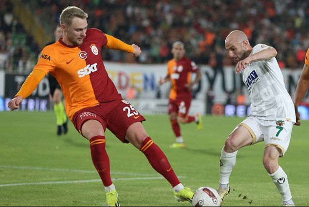 Nihat Kahveci'den Alanyaspor maçı sonrası flaş şampiyonluk sözleri:  Nihat Kahveci'den Alanyaspor maçı sonrası flaş şampiyonluk sözleri: