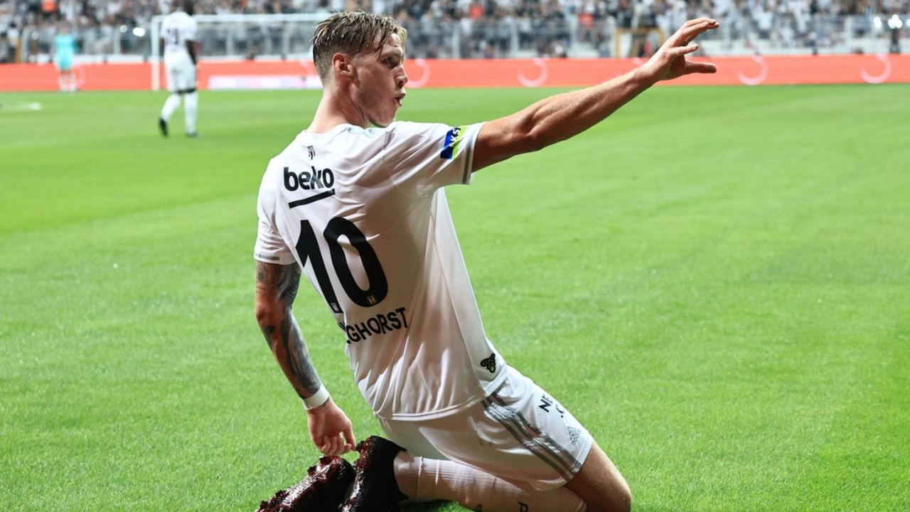 Süper Lig devinden Weghorst bombası! Hollandalı golcü, Beşiktaş'ın ezeli rakibiyle görüşecek Süper Lig devinden Weghorst bombası! Hollandalı golcü, Beşiktaş'ın ezeli rakibiyle görüşecek - 1. Resim