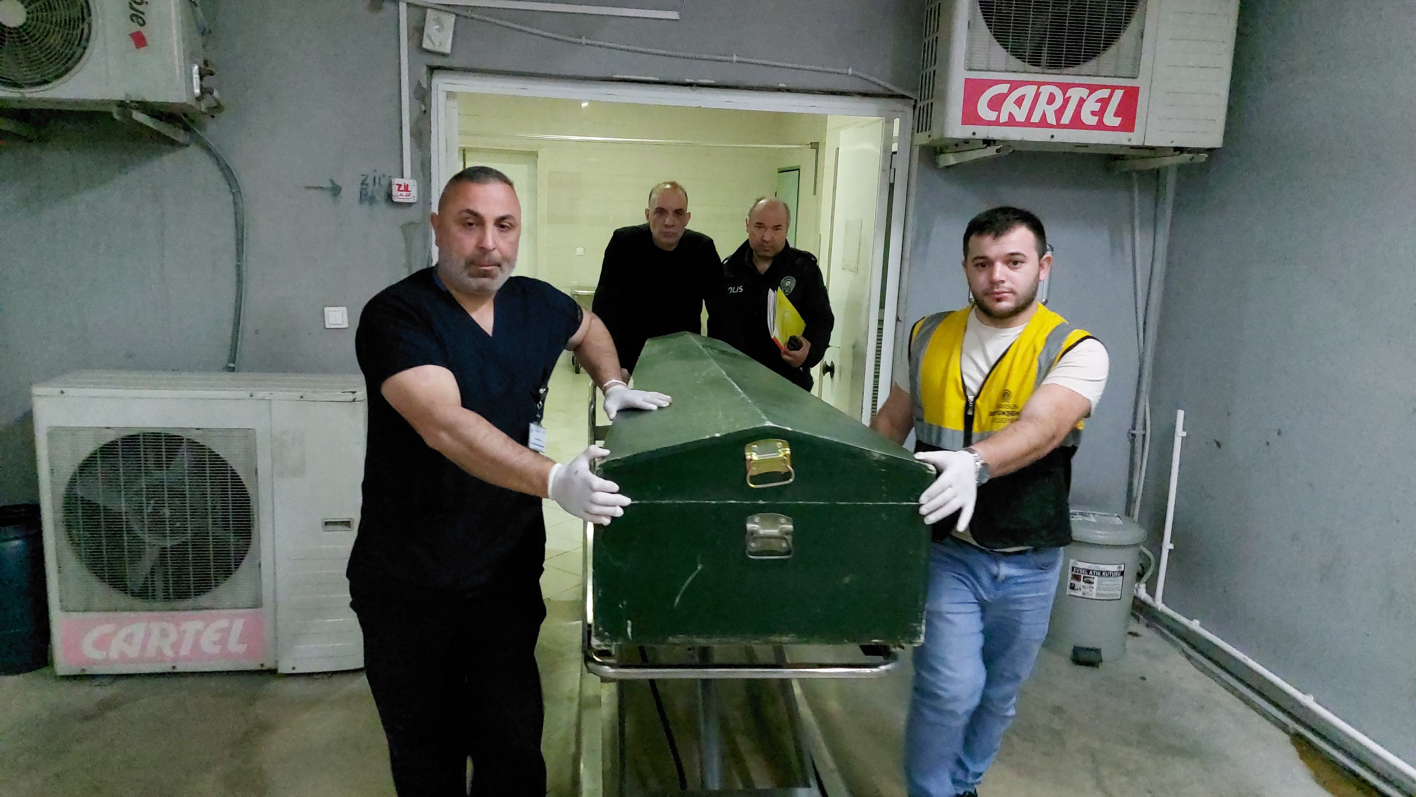 Yolcu otobüsünde feci olay: Bunalıma giren adam, akrep yiyerek intihar etti Yolcu otobüsünde feci olay: Bunalıma giren adam, akrep yiyerek intihar etti - 2. Resim