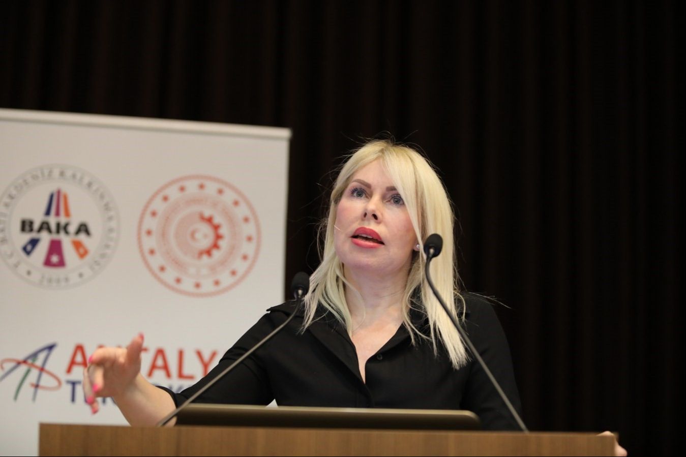 Akdeniz Üniversitesi’nde yapay zeka ve oyun teknolojileri programı düzenlendi Akdeniz Üniversitesi’nde yapay zeka ve oyun teknolojileri programı düzenlendi - 1. Resim