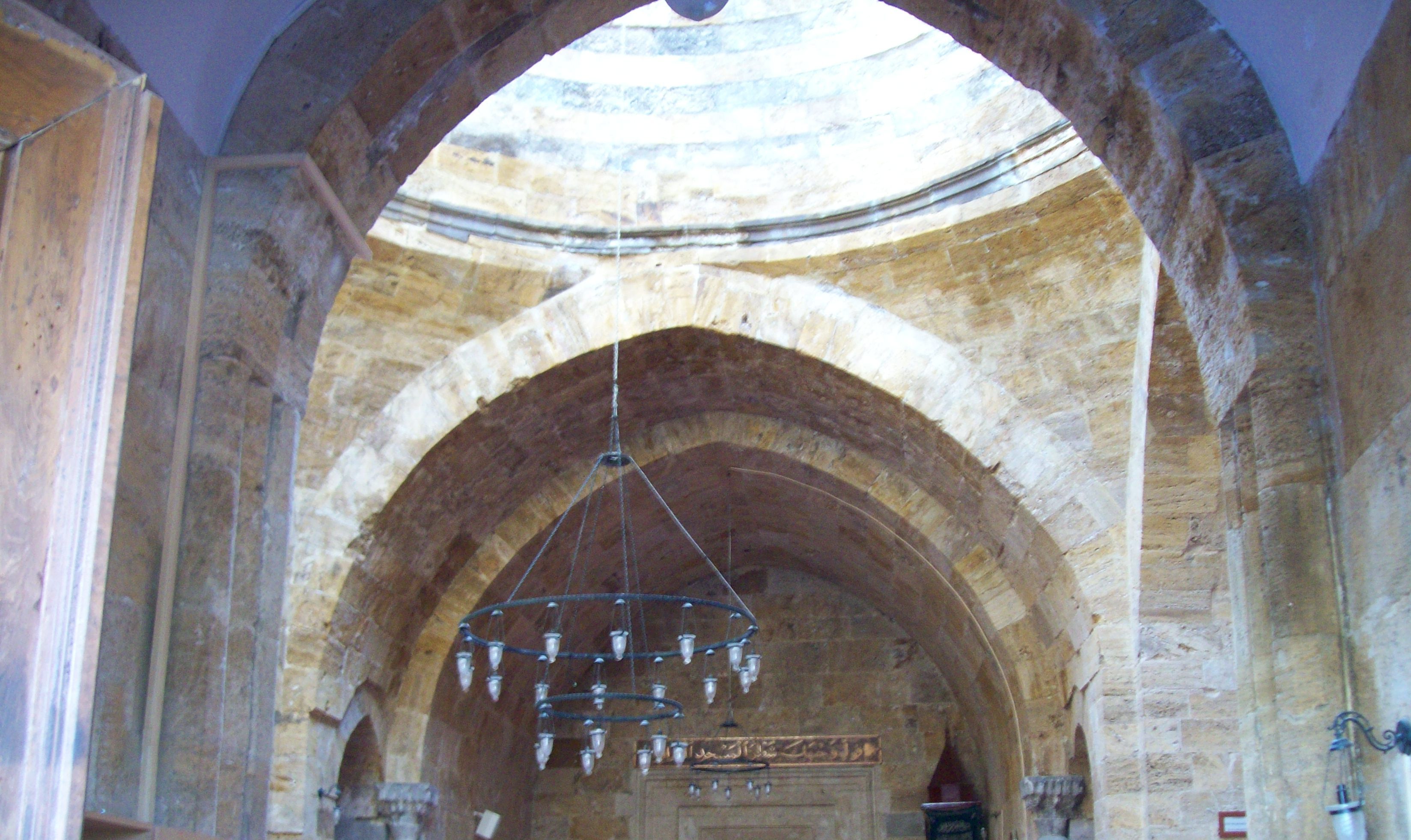 Cacabey Gökbilim Medresesi halka açıldı! Hem ibadet hem de tefekkür alanı oldu Cacabey Gökbilim Medresesi halka açıldı! Hem ibadet hem de tefekkür alanı oldu - 2. Resim