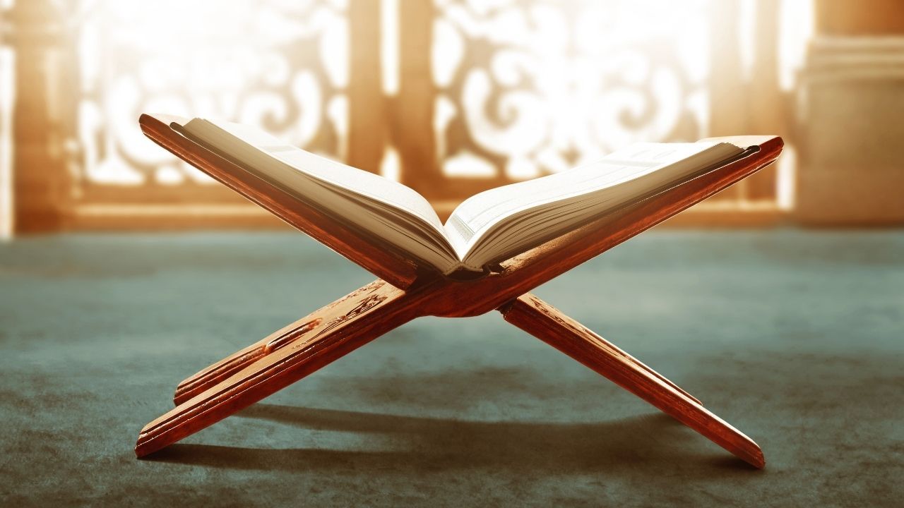 Kuran-ı Kerim'e g&ouml;re Ehli Kitap "ilah&icirc; bir kitaba inananlar" anlamına gelmekte - 2. Resim