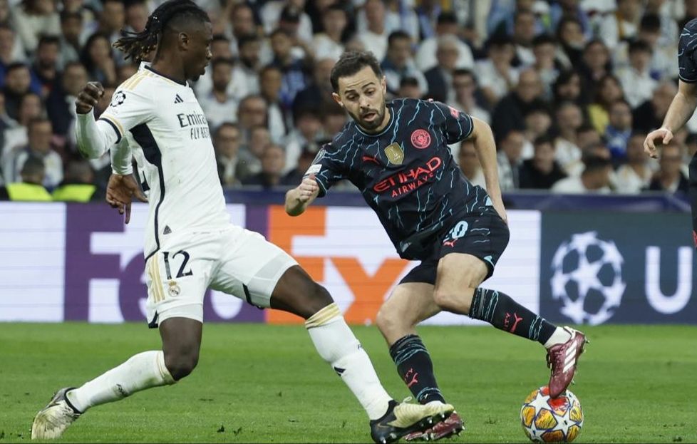 Manchester City-Real Madrid maçı 1-1’lik eşitlikle sona erdi! Real Madrid penaltı atışları sonucu yarı finale yükseldi Manchester City-Real Madrid maçı 1-1’lik eşitlikle devam ediyor! Maçta uzatmalar oynanıyor - 2. Resim