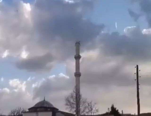 Tokat'ta 5,6 büyüklüğünde deprem! Çorum, Ordu, Kırşehir, Samsun, Kayseri ve Ankara'da hissedildi Tokat'ta 5,6 büyüklüğünde deprem! Çorum, Ordu, Kırşehir, Samsun, Kayseri ve Ankara'da hissedildi - 1. Resim