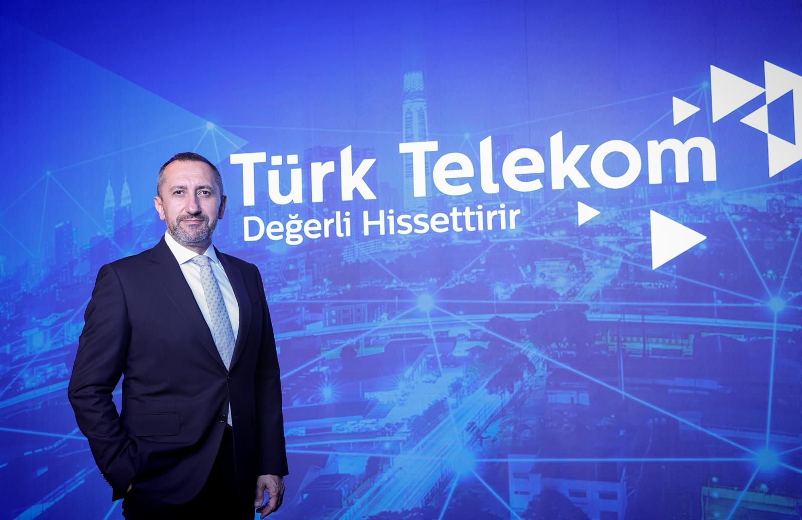 Türk Telekom, 2023'te kaç abonesi olduğunu ve ne kadar yatırım yaptığını açıkladı! - 2. Resim