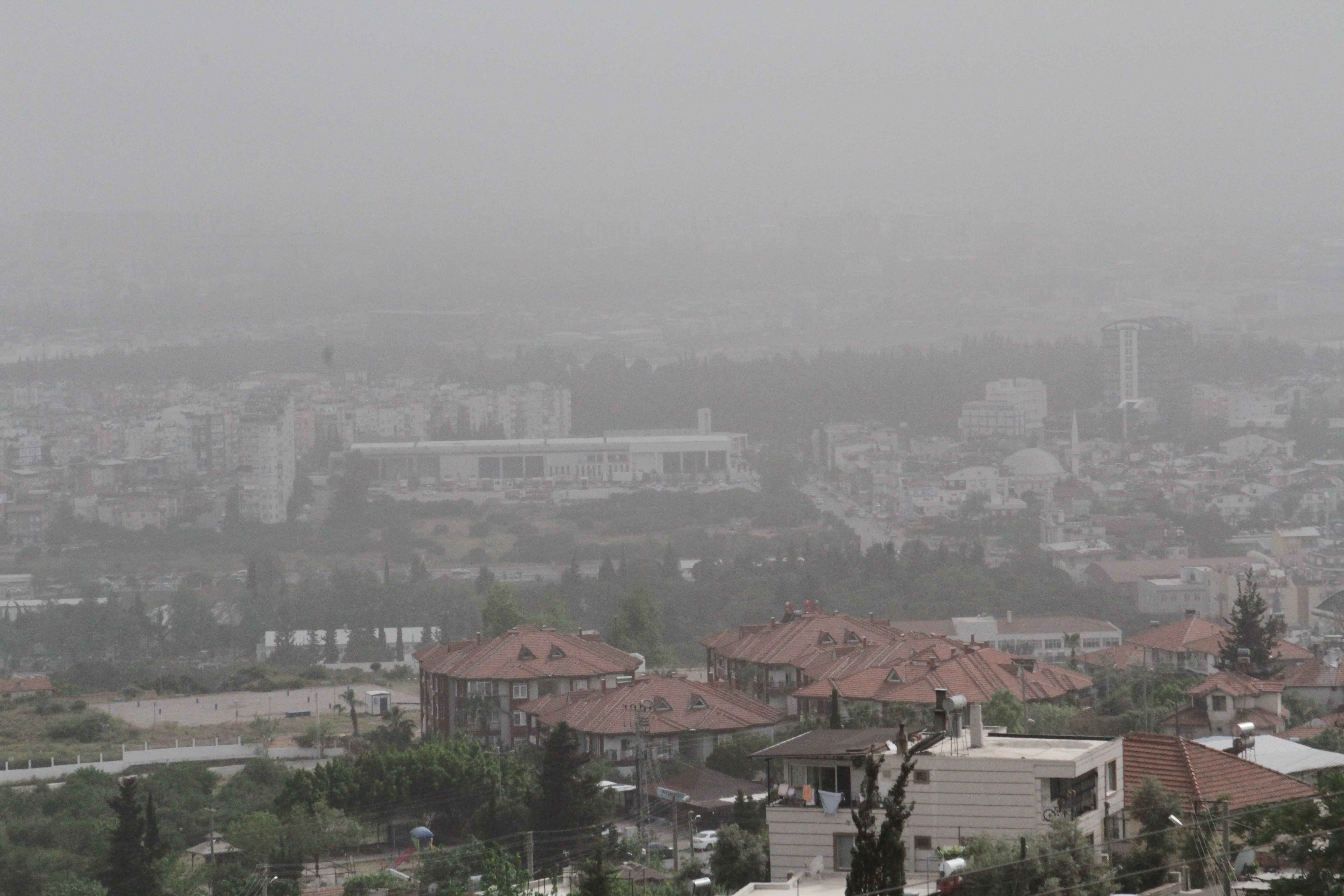 Yüzde 90'a yaklaştı, göz gözü görmedi: Antalya'yı beyaz bulutlar sardı Yüzde 90'a yaklaştı, göz gözü görmedi: Antalya'yı beyaz bulutlar sardı - 1. Resim