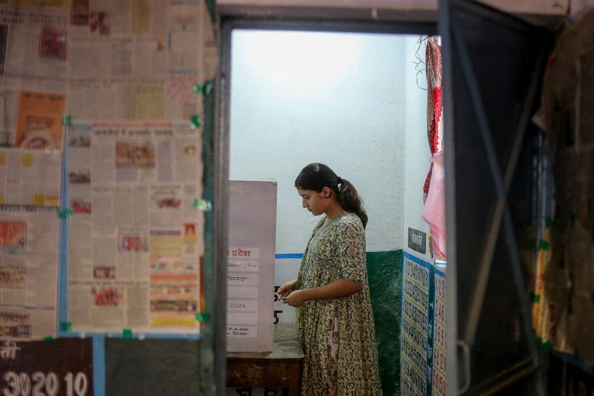 Dünyanın en büyük seçimi Hindistan'da başladı: 7 aşamadan oluşuyor, 6 hafta sürecek Dünyanın en büyük seçimi Hindistan'da başladı: 7 aşamadan oluşuyor, 6 hafta sürecek - 4. Resim