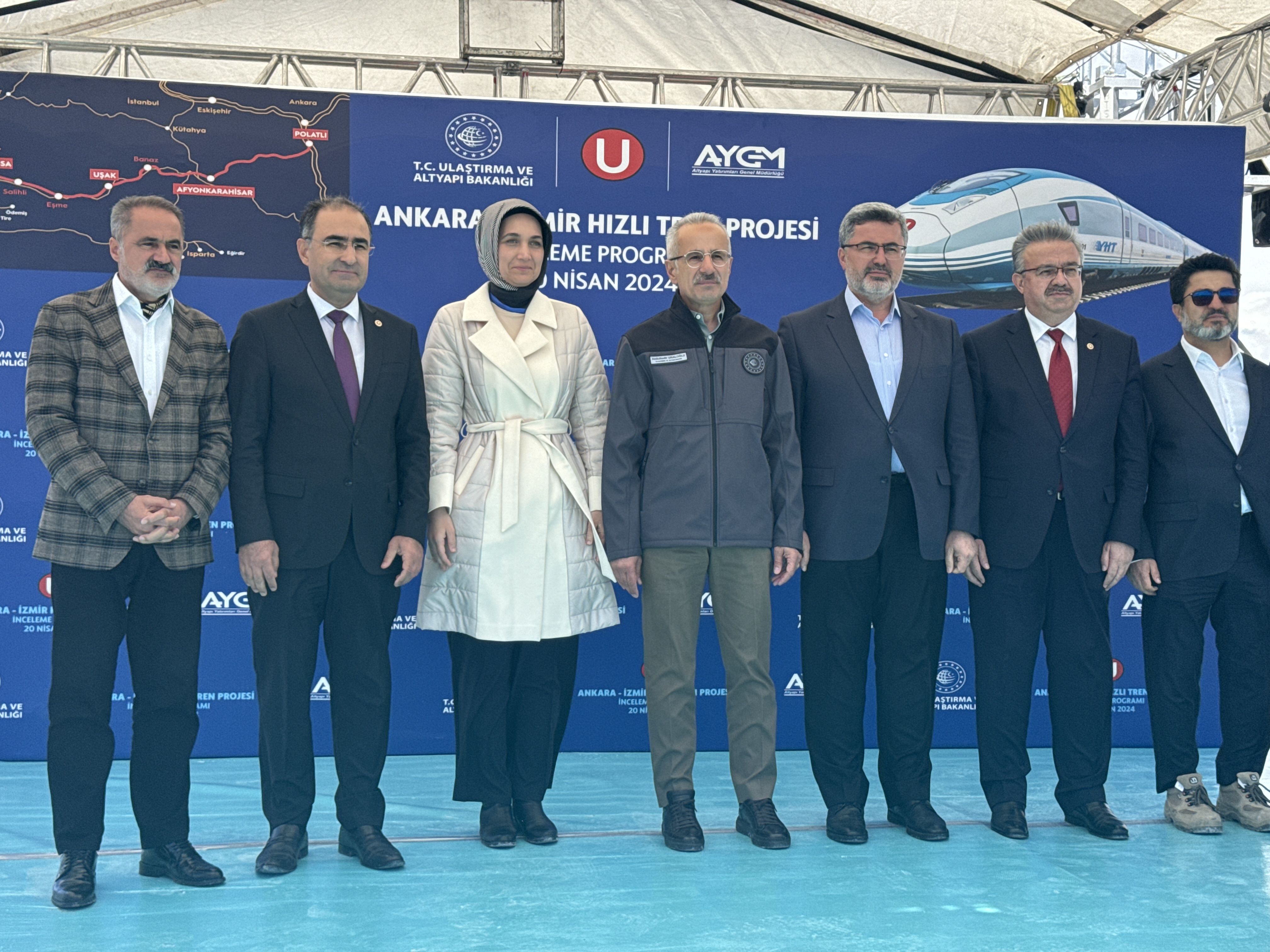 Ankara-İzmir arası 3,5 saate inecek! Bakan Uraloğlu YHT için tarih verdi Ankara-İzmir arası 3,5 saate inecek! Bakan Uraloğlu YHT için tarih verdi - 2. Resim