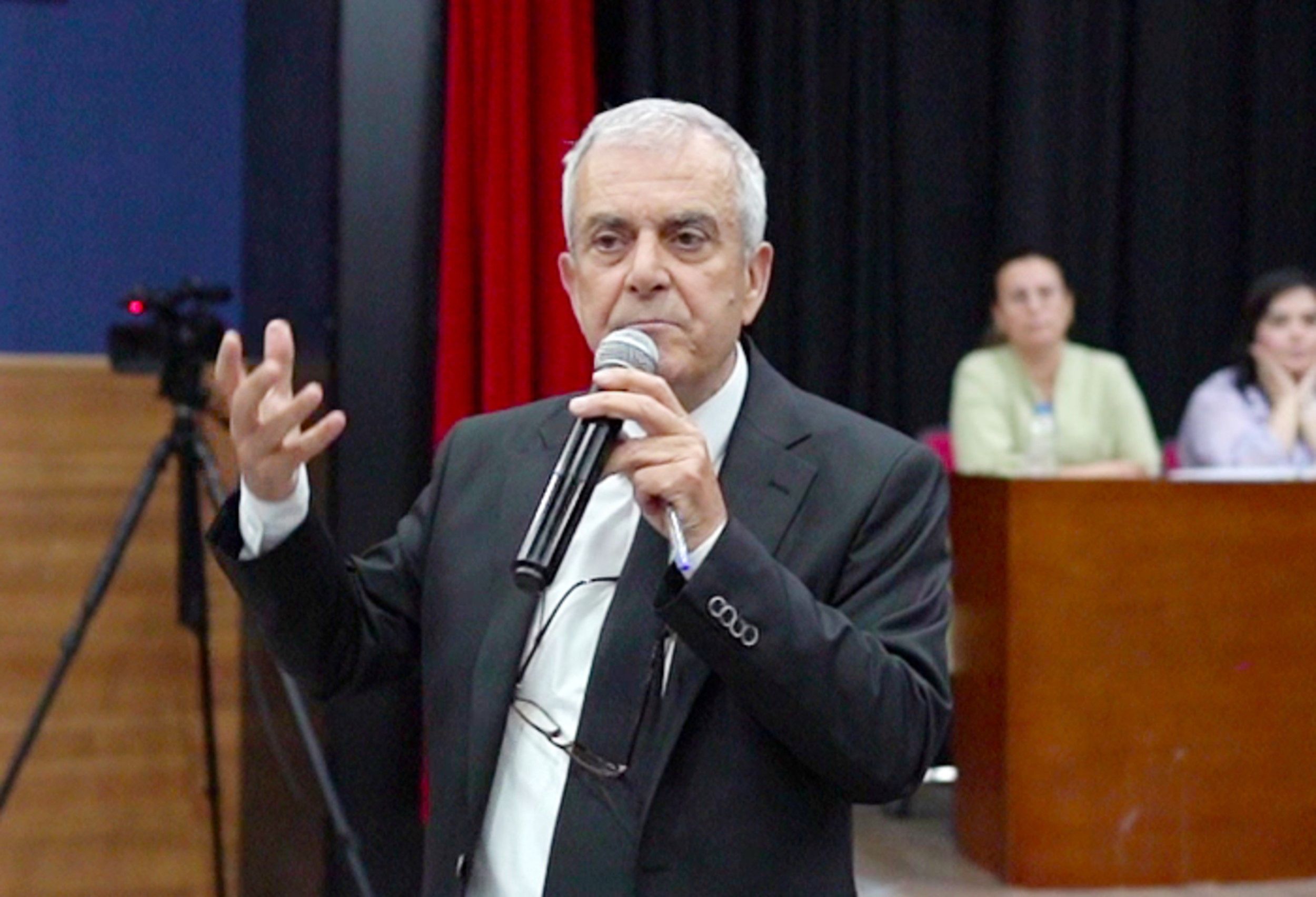 CHP'li isimden skandal gaf! Cemil Tugay'ı PKK ele başına benzetti - 1. Resim