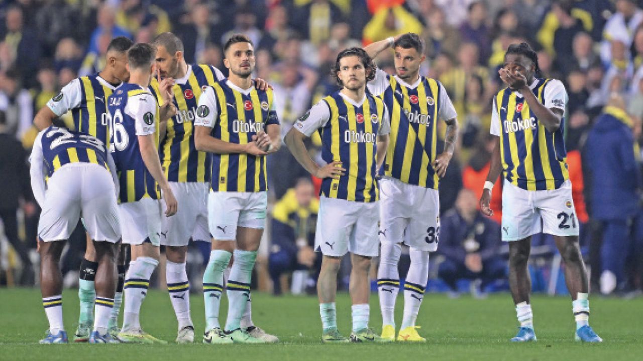 Fenerbahçe'de Avrupa şoku! Fatura Kartal'a Fenerbahçe'de Avrupa şoku! Fatura Kartal'a - 1. Resim