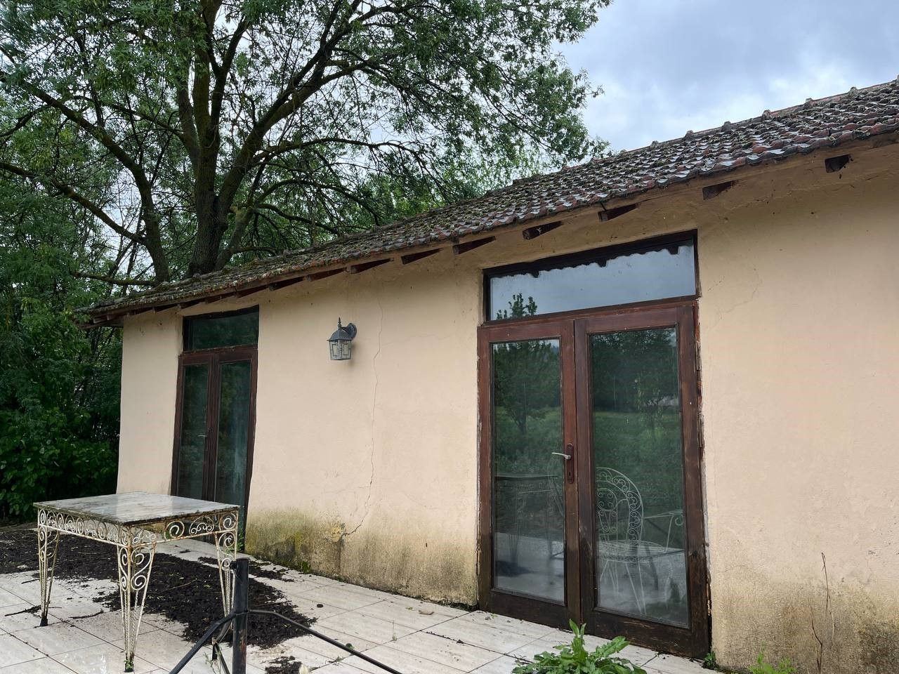 Korhan Berzeg muammasına dayanamadılar: Mahalleli arkasına bakmadan terk etti Korhan Berzeg muammasına dayanamadılar: Mahalleli arkasına bakmadan terk etti - 3. Resim