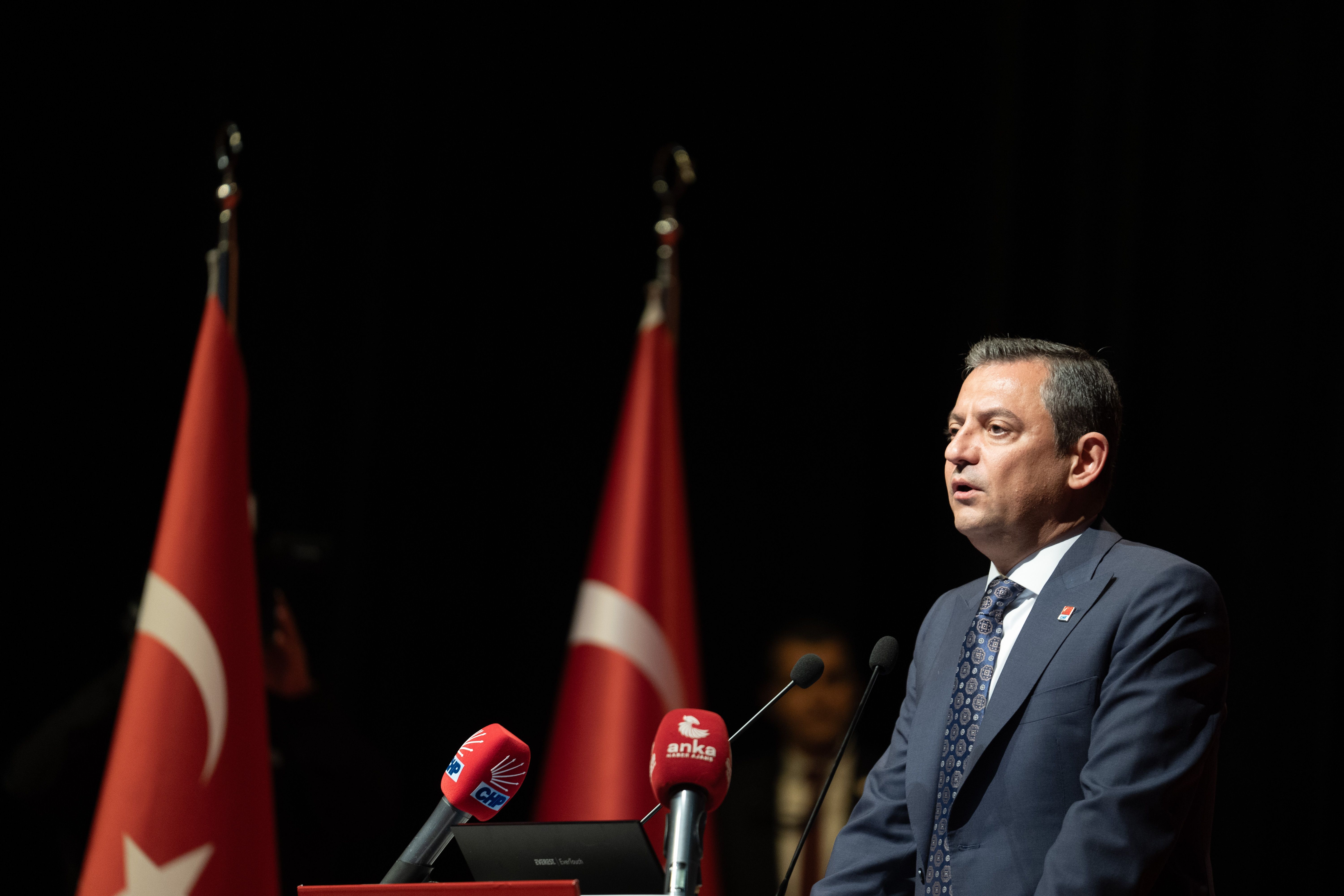 Özgür Özel erken seçime kapıyı kapattı: Seçmenle akdi bozmak demek Özgür Özel erken seçime kapıyı kapattı: Seçmenle akdi bozmak demek - 3. Resim