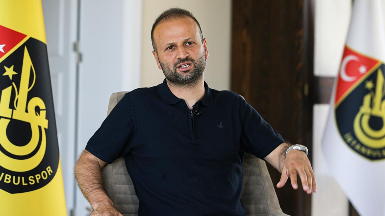 Süper Lig'de ilginç anlar! 'Oynamamızın anlamı yok' diyerek sahayı terk etmek istedi Süper Lig'de ilginç anlar! 'Oynamamızın anlamı yok' diyerek sahayı terk etmek istedi - 1. Resim