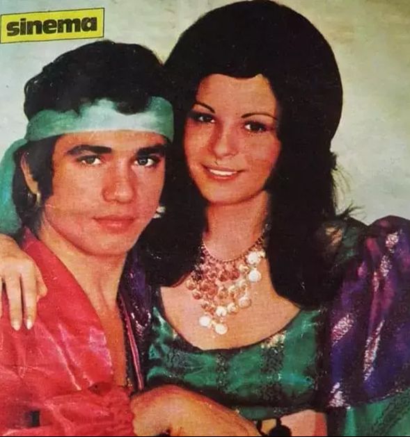 Yeşilçam'ın yakışıklı jönü Sertan Acar yıllar sonra görüntülendi! İşte son hali Yeşilçam'ın yakışıklı jönü Sertan Acar yıllar sonra görüntülendi! İşte son hali - 2. Resim