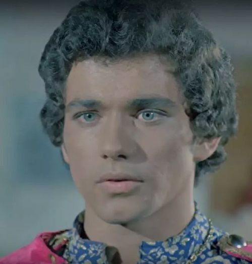 Yeşilçam'ın yakışıklı jönü Sertan Acar yıllar sonra görüntülendi! İşte son hali Yeşilçam'ın yakışıklı jönü Sertan Acar yıllar sonra görüntülendi! İşte son hali - 1. Resim