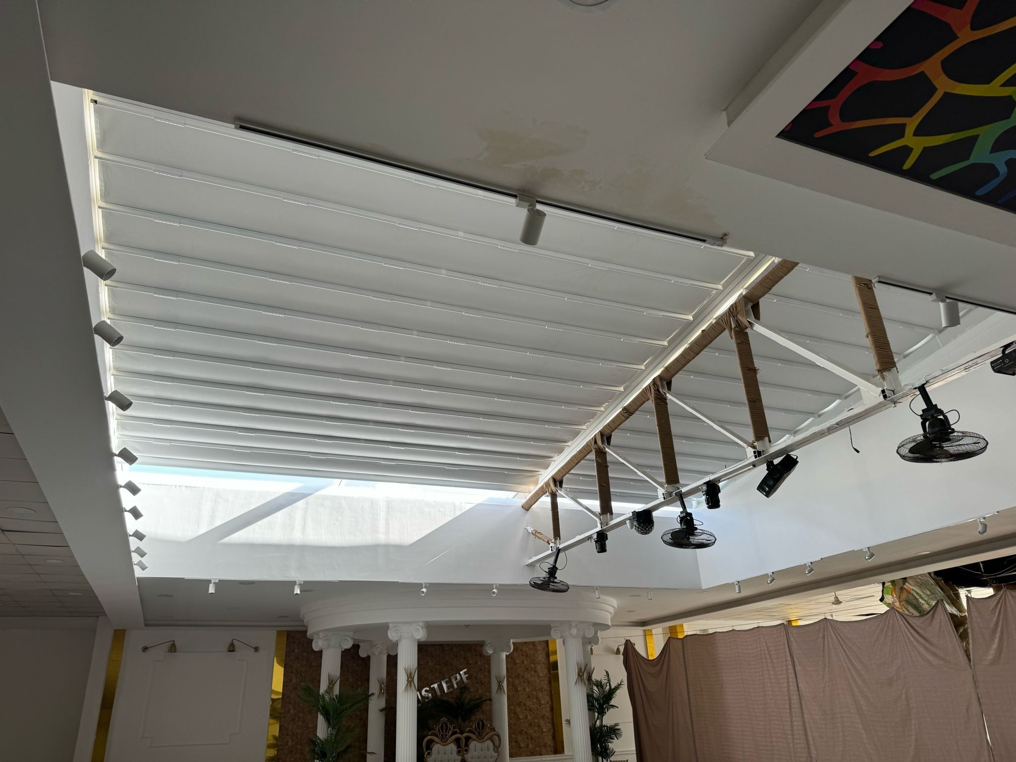 Tokat depreminde düğün salonu çöktü! Faciadan son anda kurtuldular - 2. Resim