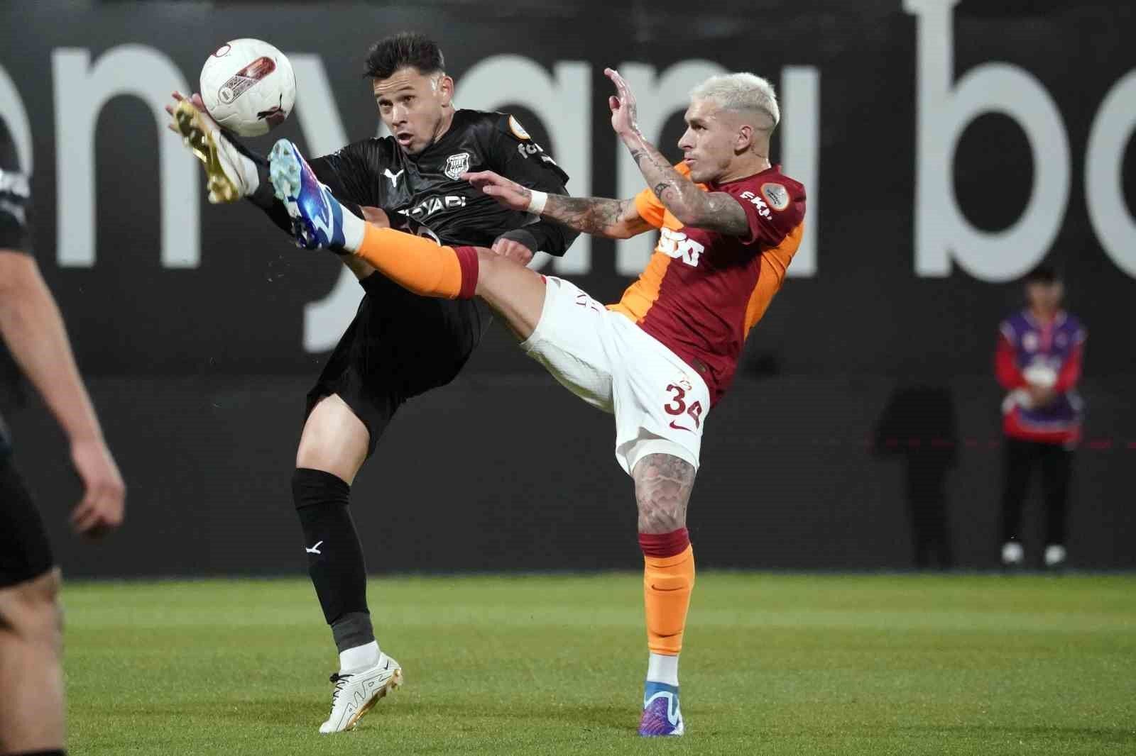 Galatasaray - Pendikspor maçının VAR hakemi İtalyan hakem Daniele Paterna oldu Galatasaray - Pendikspor maçının VAR hakemi İtalyan hakem Daniele Paterna oldu - 1. Resim