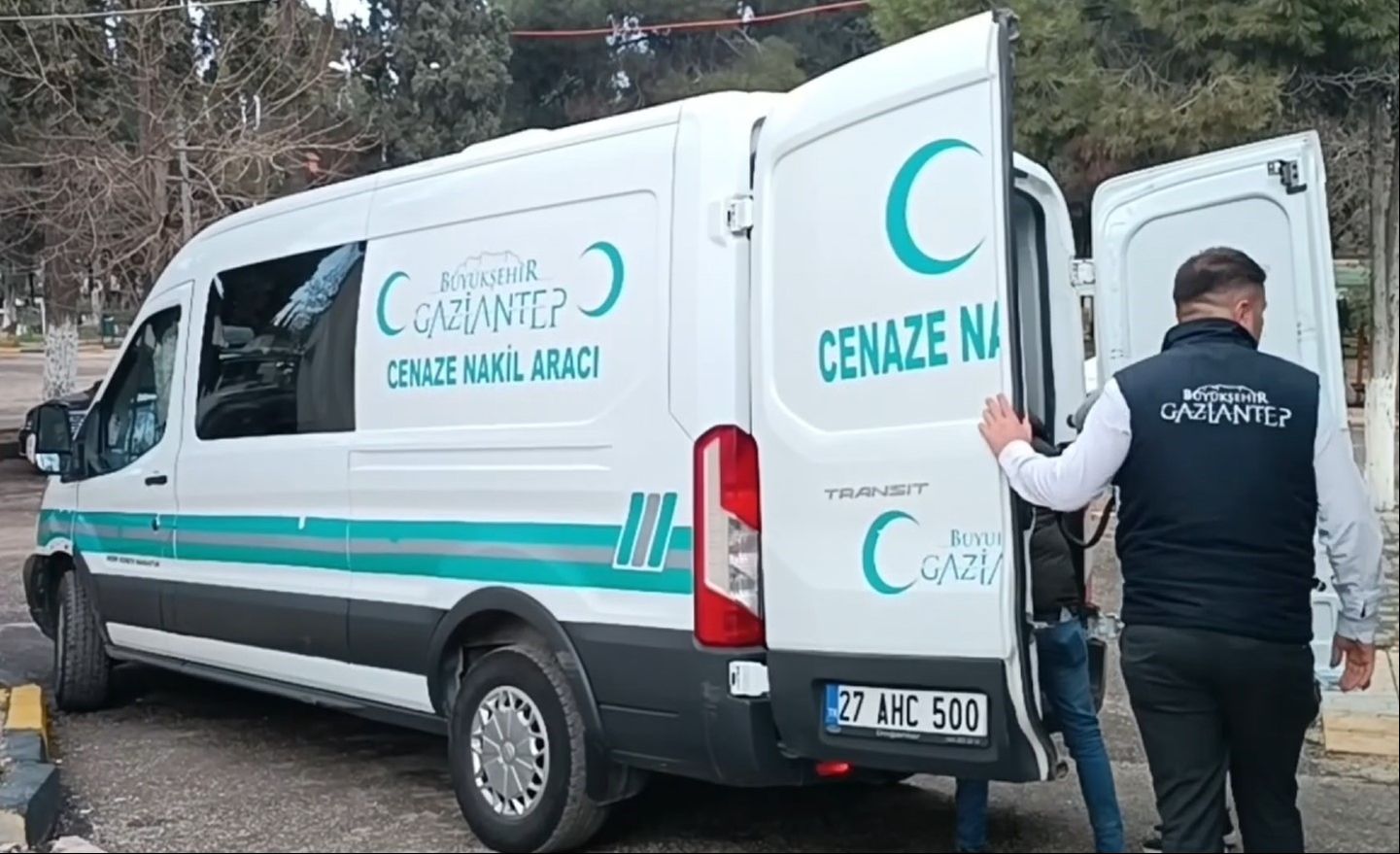 Gaziantep'te dehşet! 14 yaşındaki kız çocuğu uyuyan babasını bıçaklayarak öldürdü Gaziantep'te dehşet! 14 yaşındaki kız çocuğu uyuyan babasını bıçaklayarak öldürdü - 1. Resim