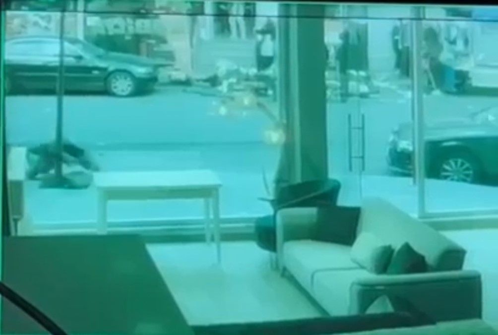 İçişleri Bakanı Yerlikaya açıklamıştı: İşte Kağıthane'deki otoparka saldırının ilk görüntüleri İçişleri Bakanı Yerlikaya açıklamıştı: İşte Kağıthane'deki otoparka saldırının ilk görüntüleri - 2. Resim