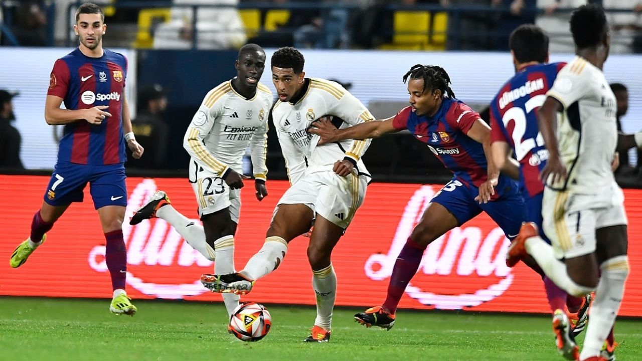 Real Madrid - Barcelona maçında Arda Güler yedeklerde olacak Real Madrid - Barcelona maçında Arda Güler yedeklerde olacak - 1. Resim