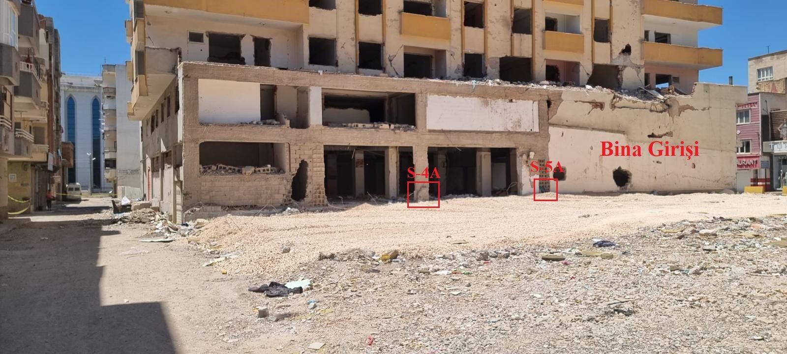 Göz göre göre cinayet! 51 kişiye mezar olmuştu; ana taşıyıcı kolonu kesmişler Göz göre göre cinayet! 51 kişiye mezar olmuştu; ana taşıyıcı kolonu kesmişler - 1. Resim