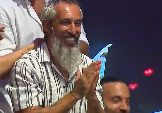 Survivor birleşme partisinde şarkı yarışmasını Özgür kazandı Survivor birleşme partisinde şarkı yarışmasını Özgür kazandı - 2. Resim