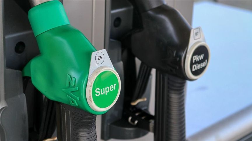 25 Nisan 2024 Perşembe gününden itibaren motorinin litresine 1 lira 40 kuruş indirim gelecek 25 Nisan 2024 Perşembe gününden itibaren motorinin litresine 1 lira 40 kuruş indirim gelecek - 1. Resim