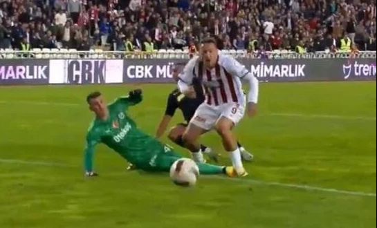 Ahmet Çakar'dan zehir zemberek sözler:  Ahmet Çakar'dan zehir zemberek sözler: