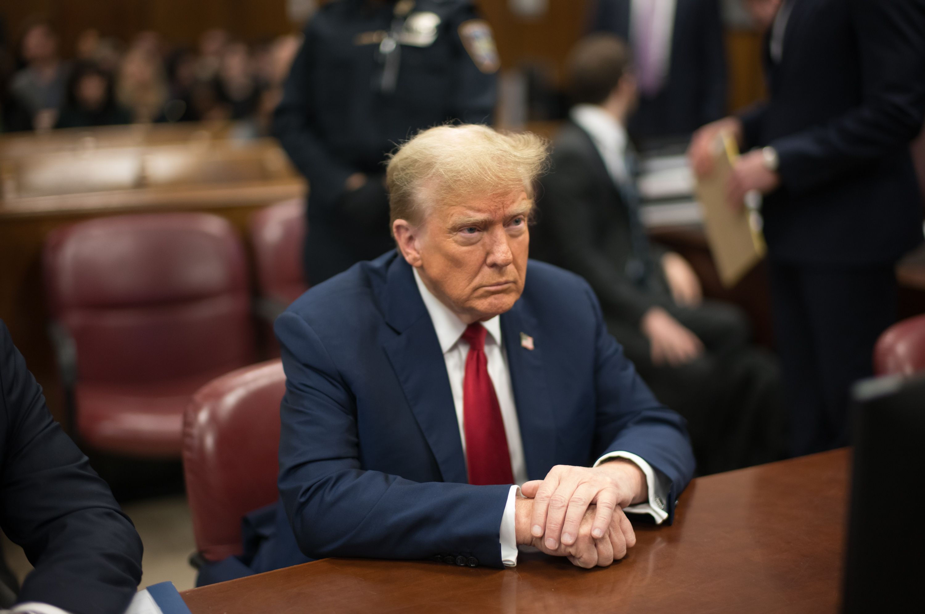 Trump'ın 'sus payı' davasında konuşma yasağına tepki gösterdi - 3. Resim