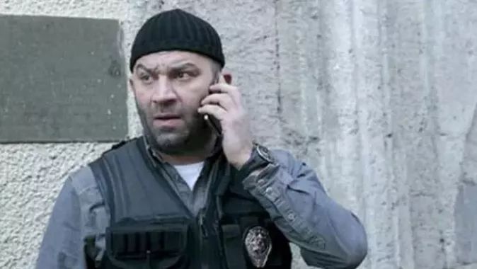 19. sezonu gündeme gelen Arka Sokaklar dizisine Şevket Çoruh'un geri dönmesi için görüşülüyor 19. sezonu gündeme gelen Arka Sokaklar dizisine Şevket Çoruh'un geri dönmesi için görüşülüyor - 1. Resim