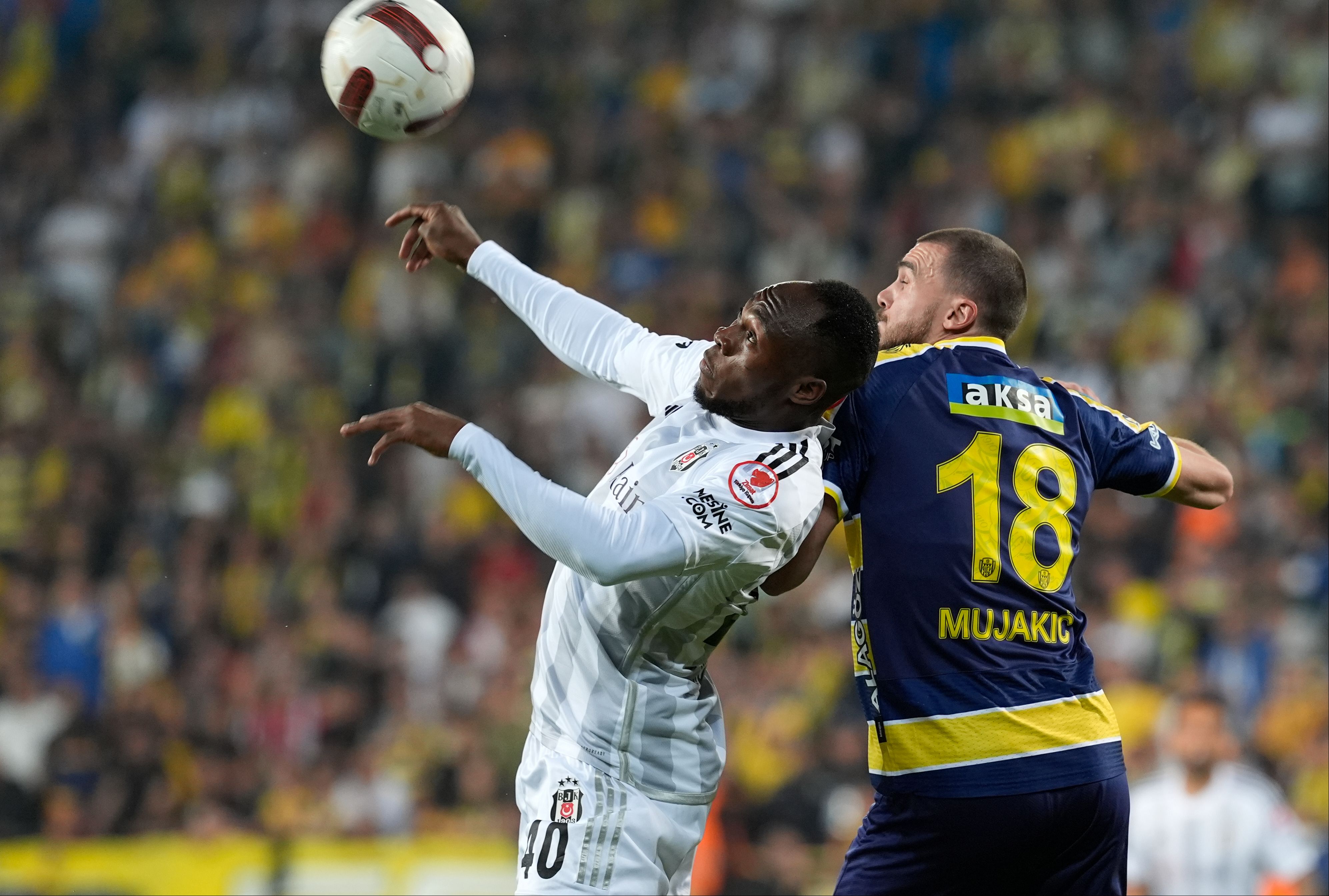 Ankara’da sessiz gece... Beşiktaş deplasmanda Ankaragücü ile berabere kaldı! Ankara’da sessiz gece... Beşiktaş deplasmanda Ankaragücü ile berabere kaldı! - 1. Resim