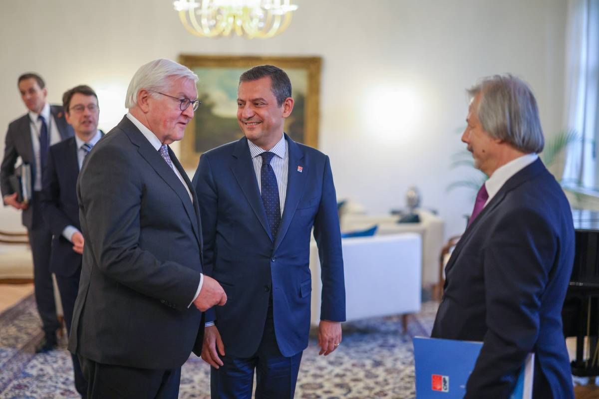 CHP lideri Özgür Özel, Özel, Almanya Cumhurbaşkanı Steinmeier ile görüştü - 2. Resim